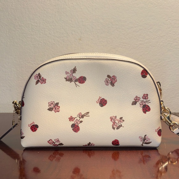 Coach Madi crossbody bag in chalk leather with a ladybug floral print - Picture 4 of 11